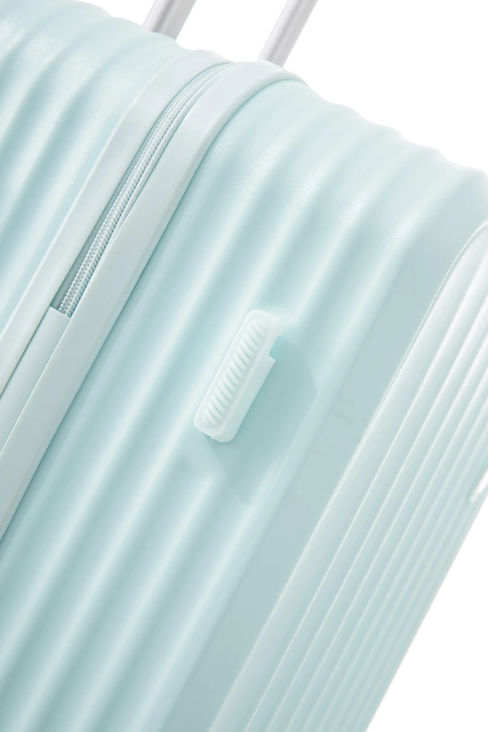 hard-shell suitcase side hook feature